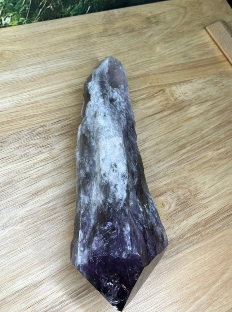 Amethyst Dragontooth Wand - F