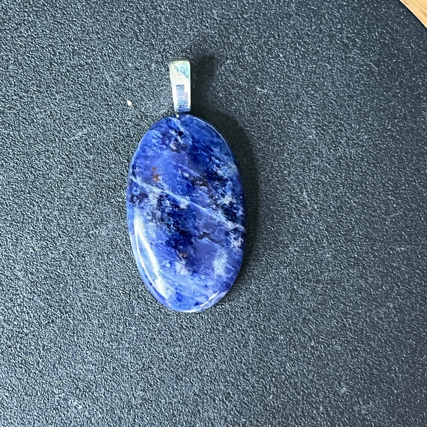 Sodalite pendant - E