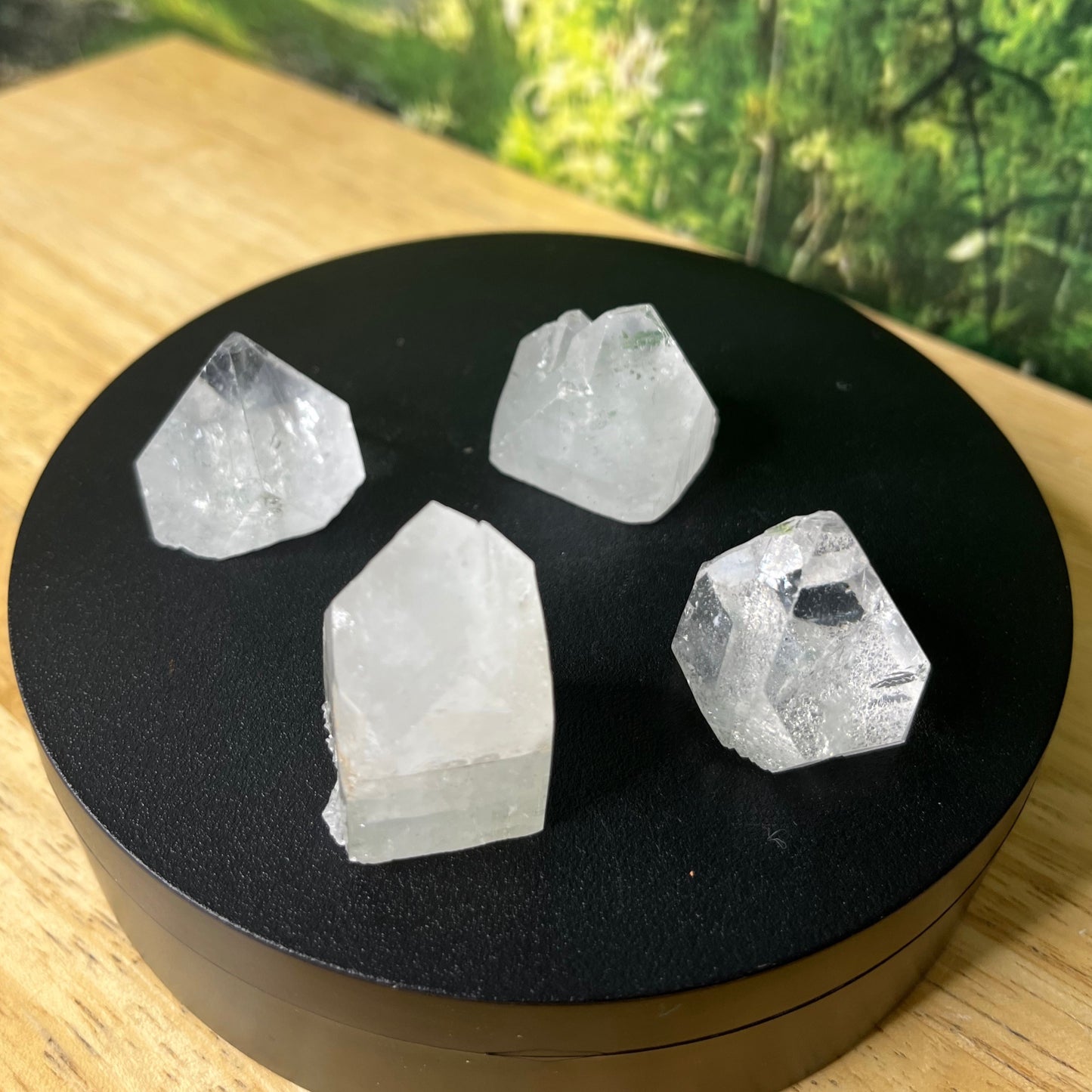 Apophyllite Points