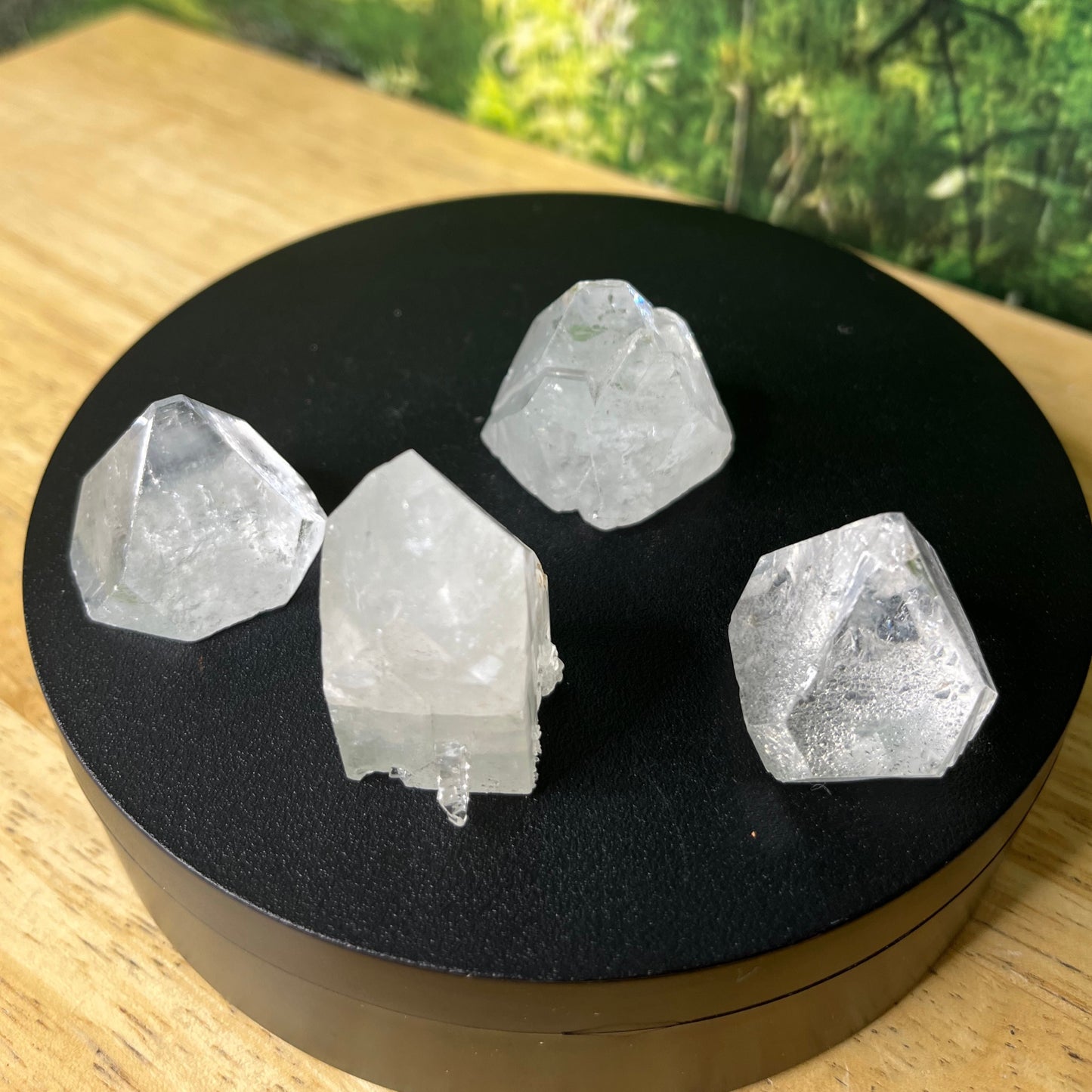 Apophyllite Points